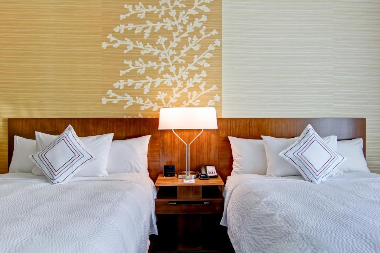 Fairfield Inn & Suites By Marriott Камлупс Екстериор снимка