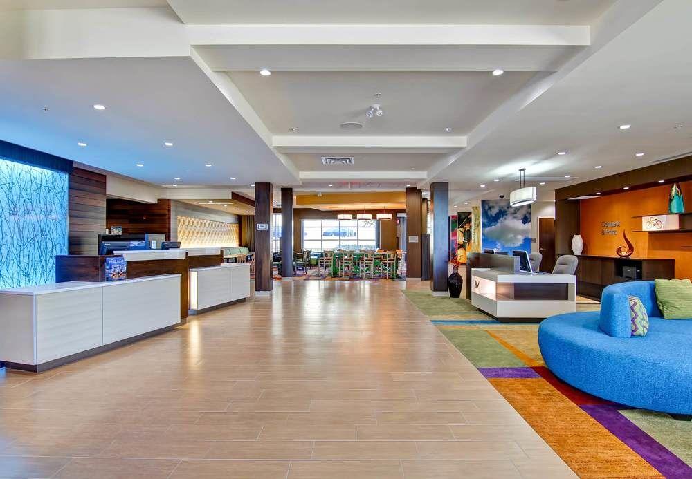 Fairfield Inn & Suites By Marriott Камлупс Екстериор снимка