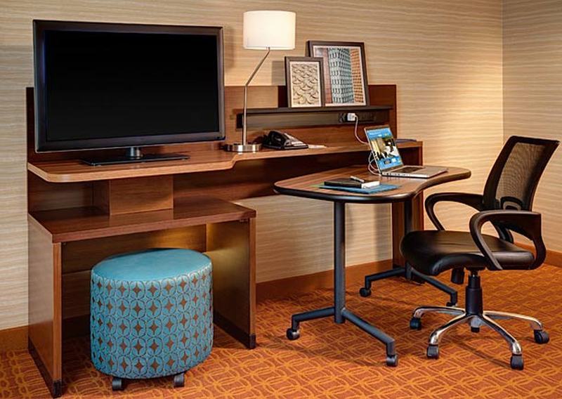 Fairfield Inn & Suites By Marriott Камлупс Екстериор снимка