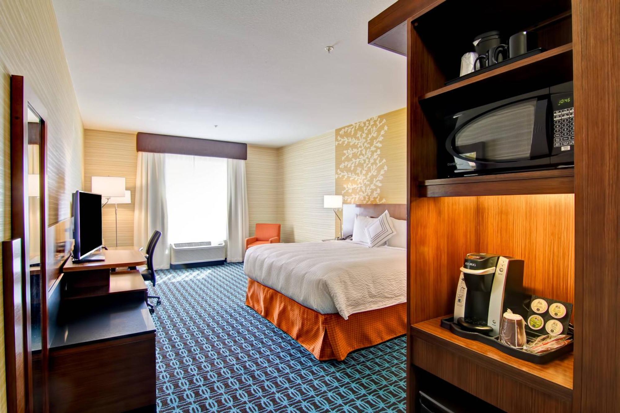Fairfield Inn & Suites By Marriott Камлупс Екстериор снимка