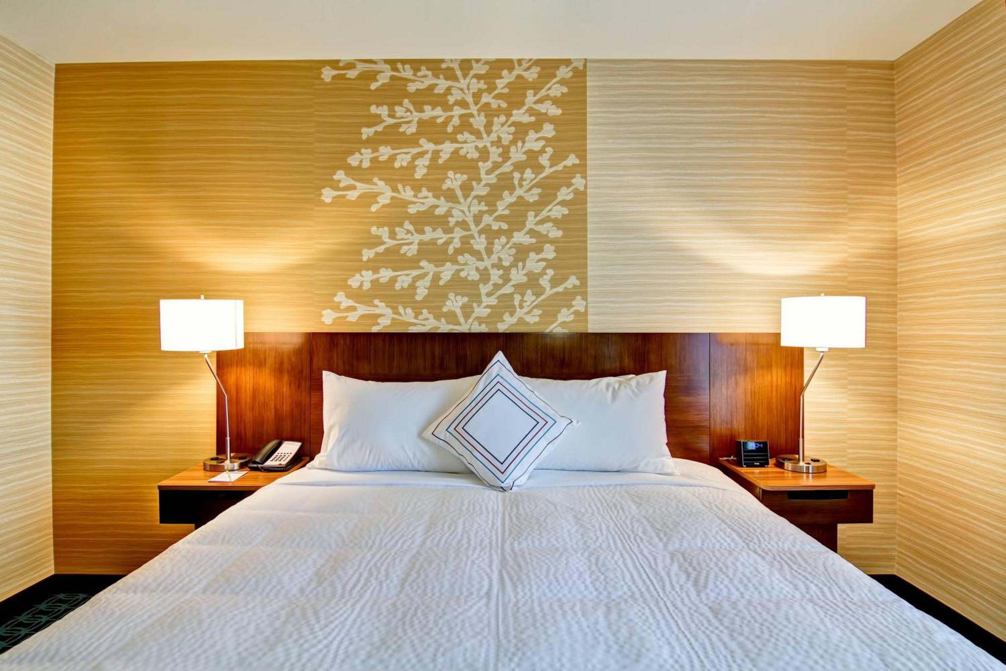 Fairfield Inn & Suites By Marriott Камлупс Екстериор снимка
