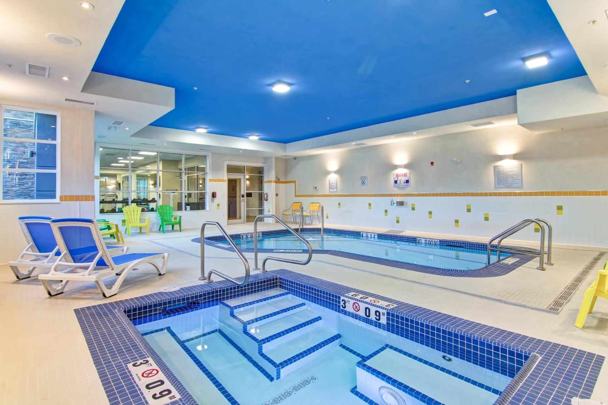 Fairfield Inn & Suites By Marriott Камлупс Екстериор снимка