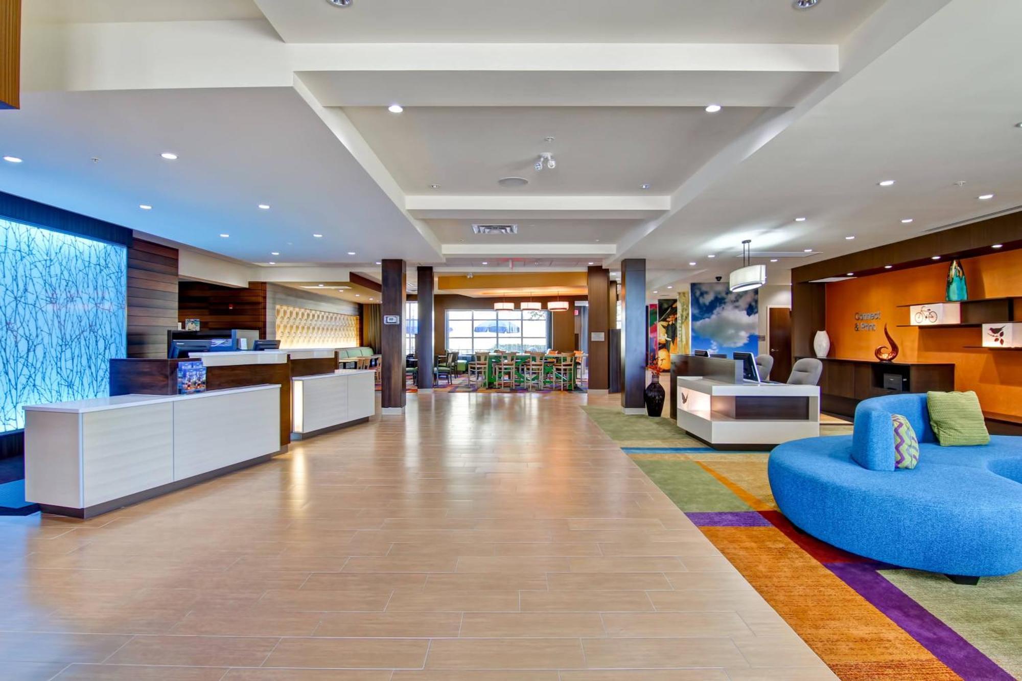 Fairfield Inn & Suites By Marriott Камлупс Екстериор снимка