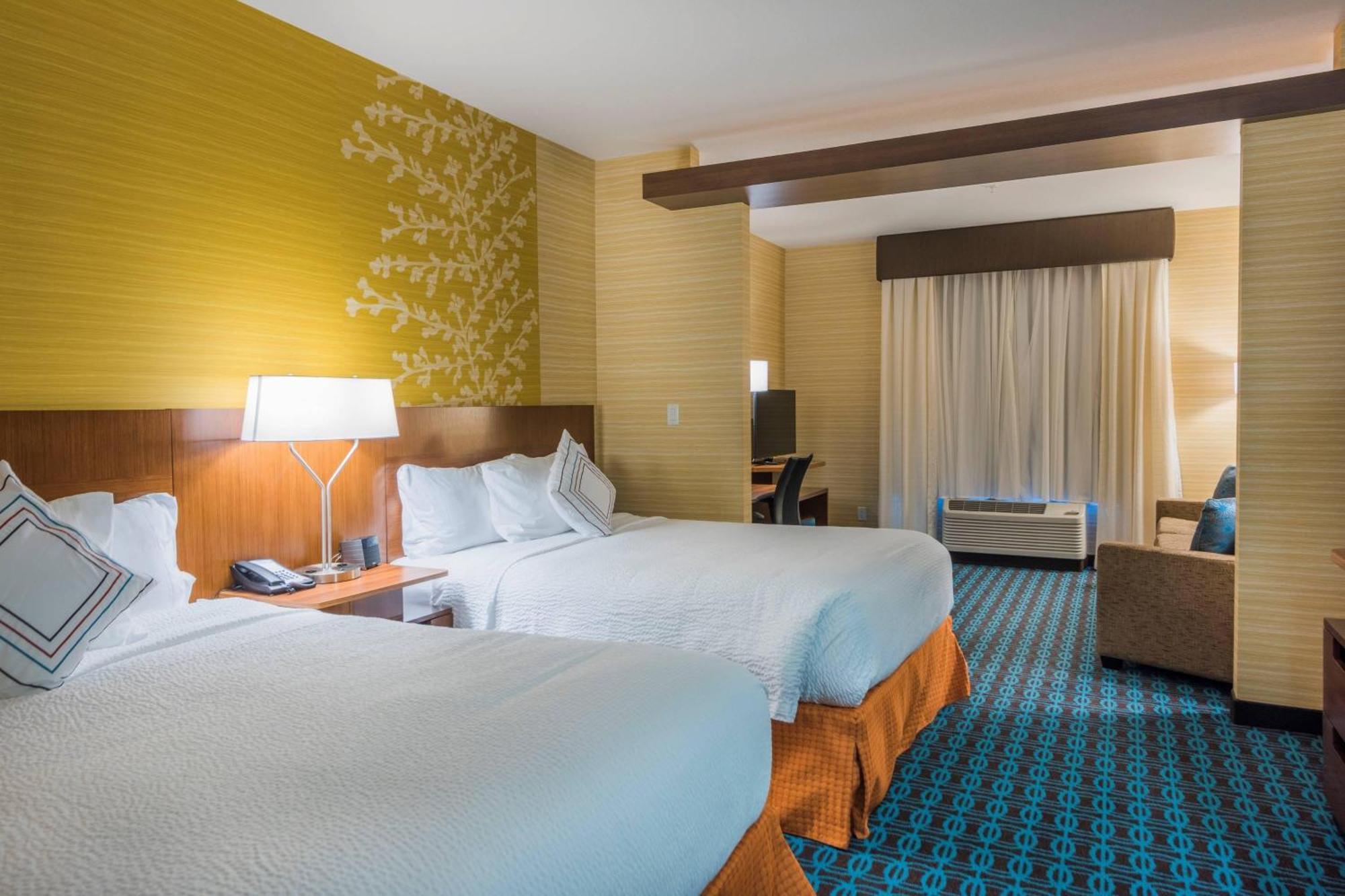Fairfield Inn & Suites By Marriott Камлупс Екстериор снимка